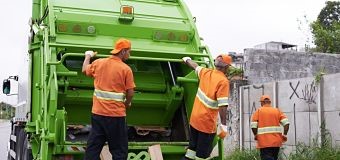 Garbage Truck Workers Opt (1)